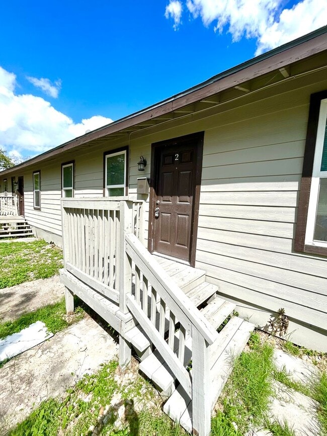 Building Photo - 617 S Palmetto St