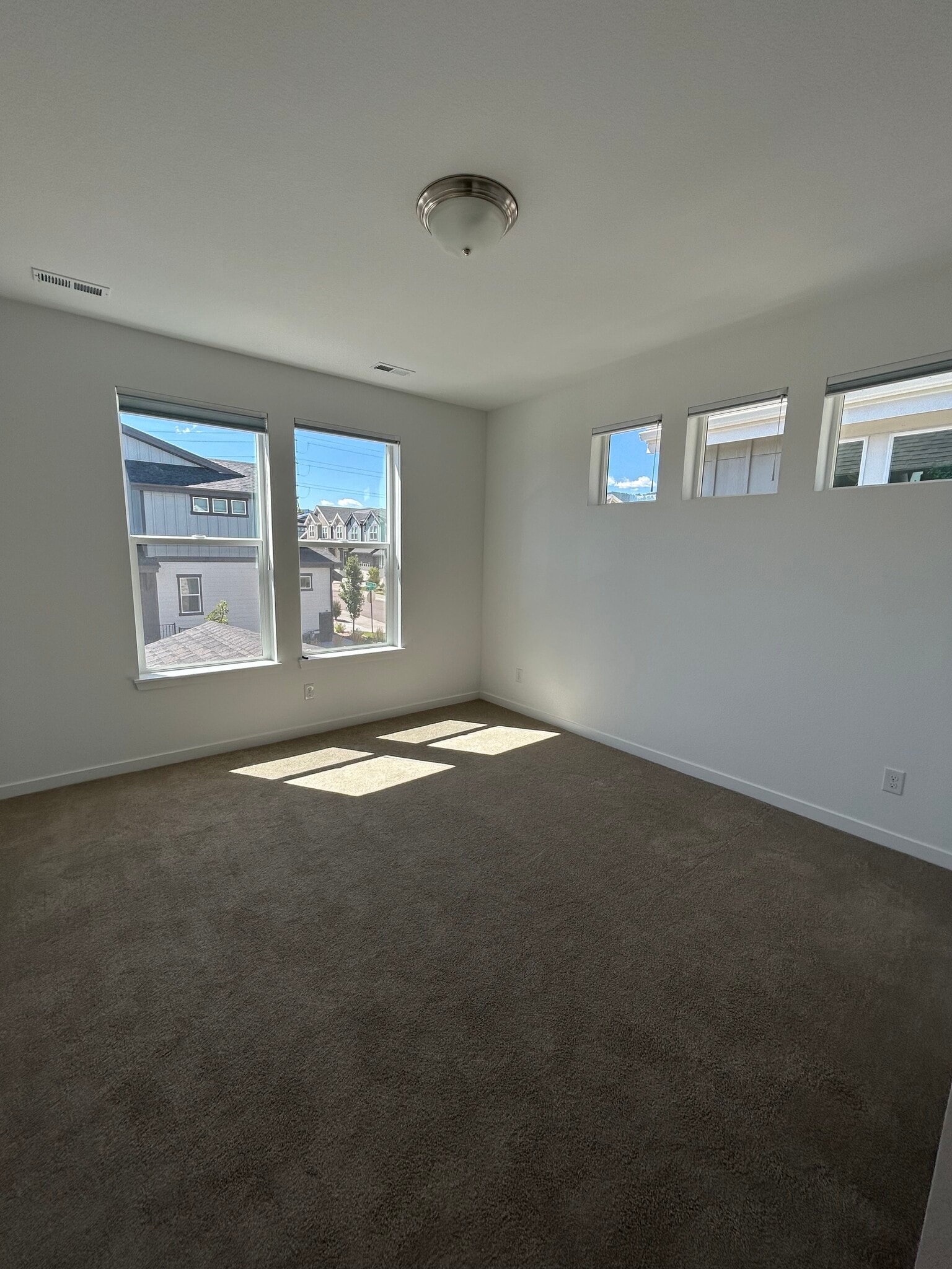 Building Photo - 17147 W 11th Ave