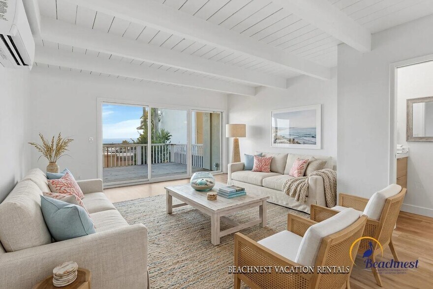 Building Photo - 112 Marina Ave