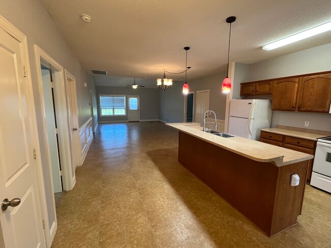 Building Photo - 119 Bull Bay Dr