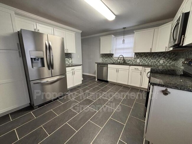 Building Photo - 105 Rockmont Rd