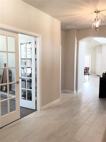 Building Photo - 2093 Almassera Dr