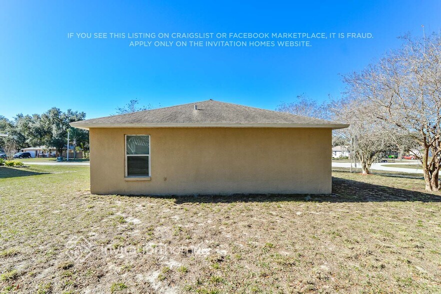 Building Photo - 323 Boca Ciega Rd