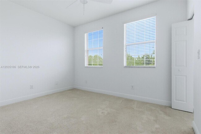 Building Photo - 14776 SW 10th St