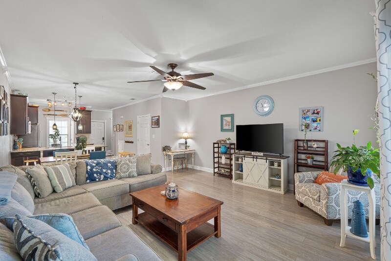 Building Photo - 2711 Bay Club Dr