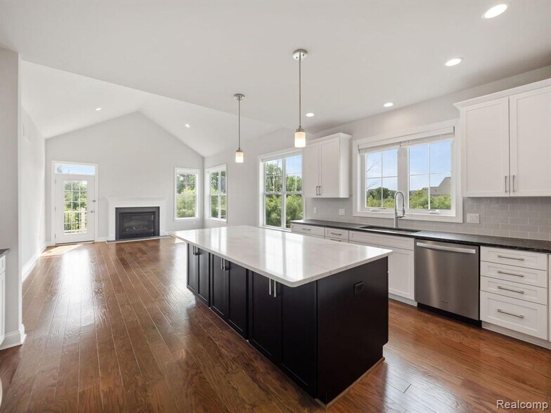 Building Photo - 3017 N Spurway Dr