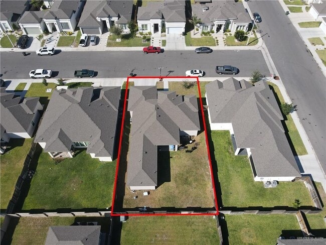 Building Photo - 23 Yarrow St