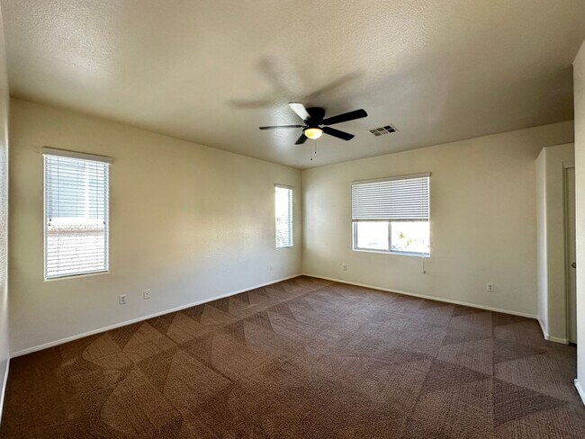 Building Photo - SKY RIDGE