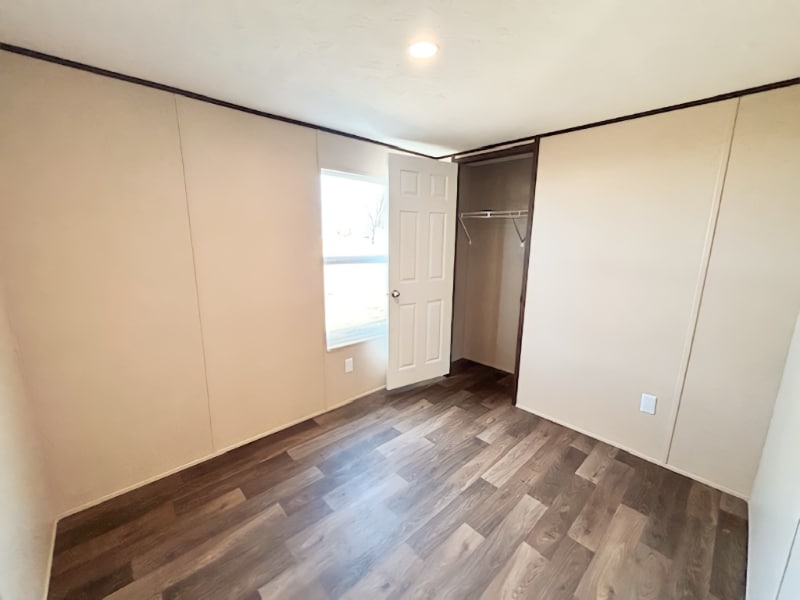 Building Photo - 200 N 28th St