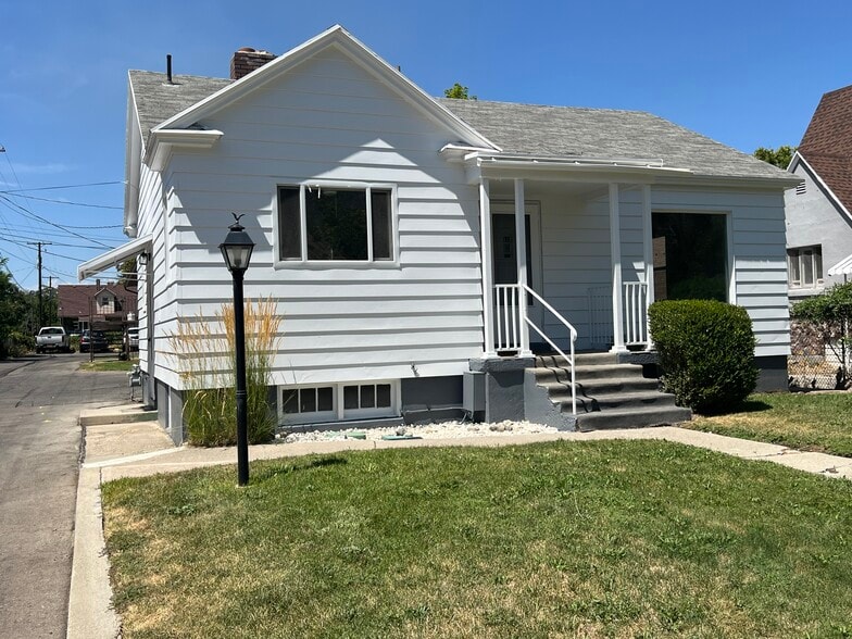 Building Photo - 257 N 500 E