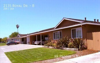 Building Photo - 2135 Royal Dr