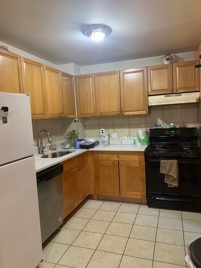Building Photo - 1023 Cricket Ln