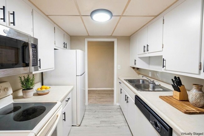 Building Photo - Millstone Apartments