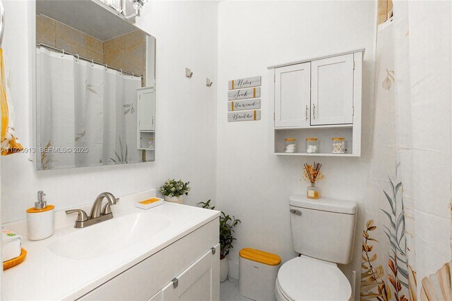 Building Photo - 245 NW 109th Ave