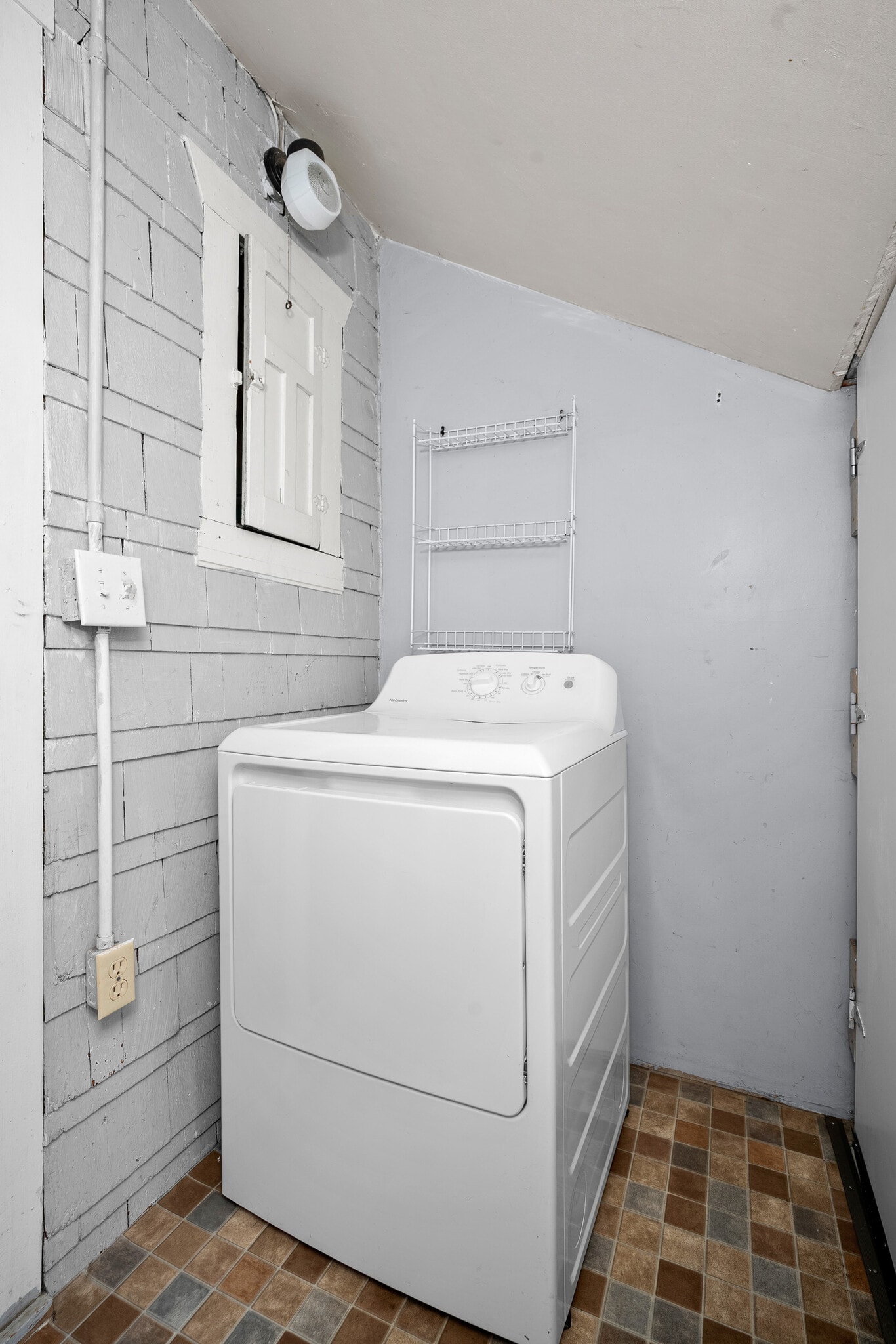 Building Photo - 214 E Euclid Ave