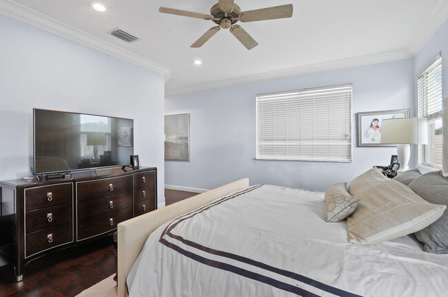 Building Photo - 143 Isle Verde Way