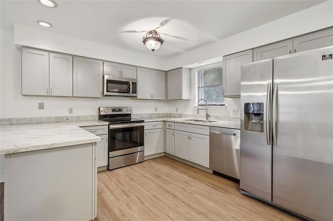 Building Photo - 309 Teal Ct