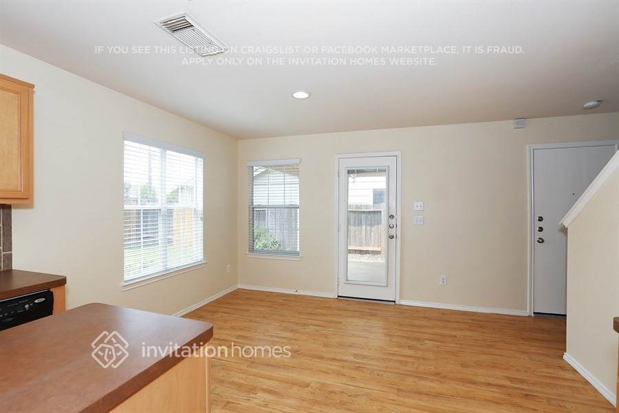 Building Photo - 29607 Evergreen Hills Dr