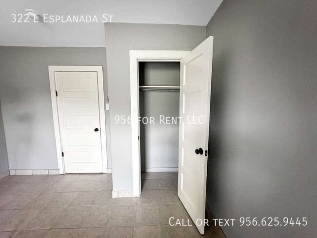 Building Photo - 322 E Esplanada St