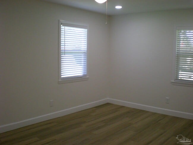 Building Photo - 11606 Chanticleer Dr
