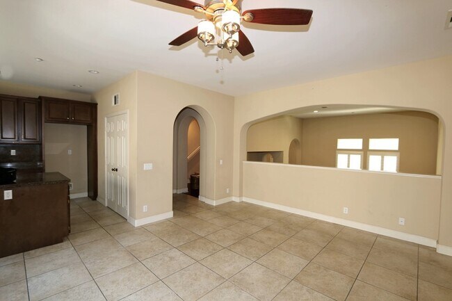 Building Photo - Owen's Cove!