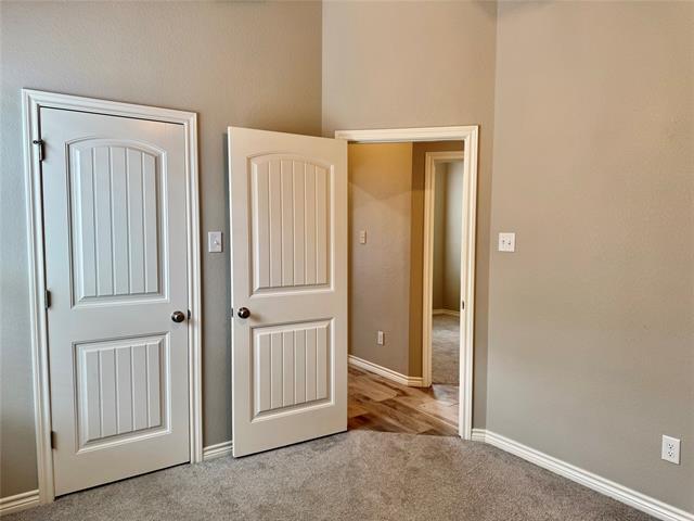 Building Photo - 626 Violet Dr