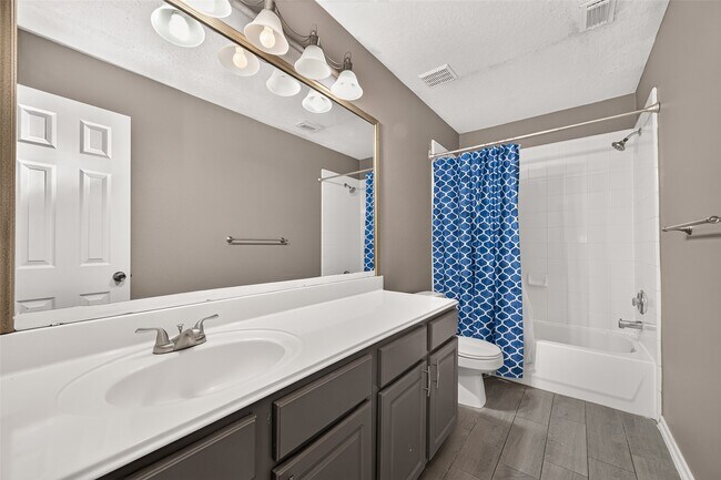 Building Photo - 14402 Barker Pelican Ct