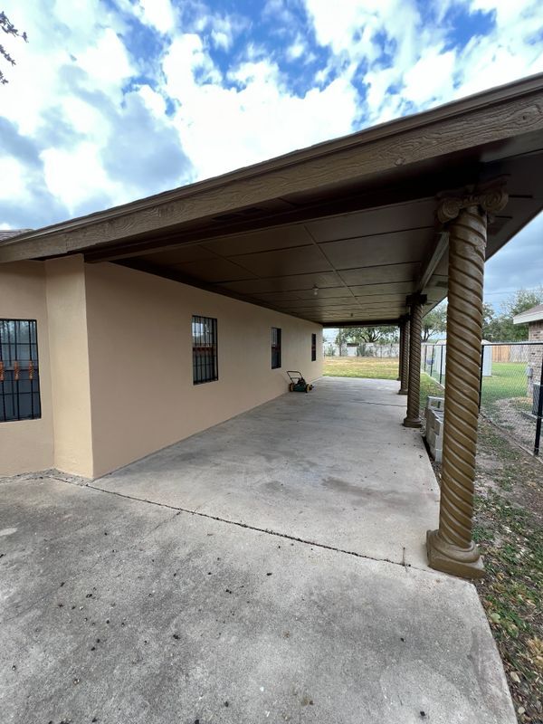 Building Photo - 2002 Mexico Ave