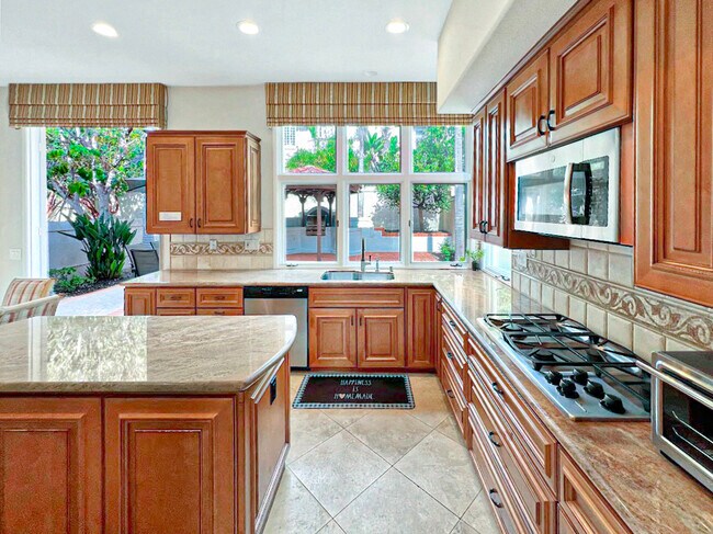 Building Photo - 9761 Claiborne Square