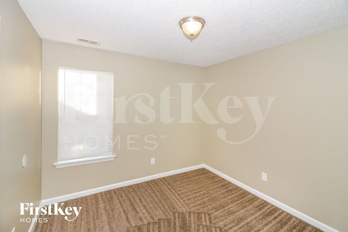 Building Photo - 4308 Rosswood Dr