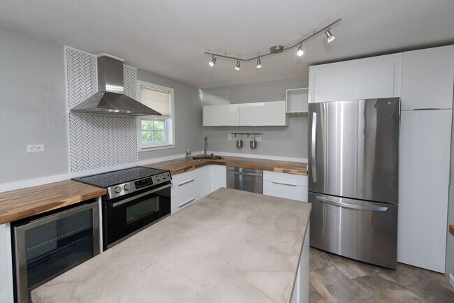 Building Photo - 4286 Boyne Ct