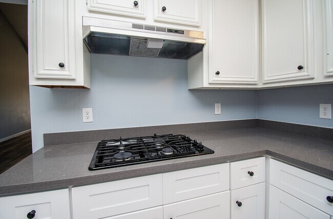Building Photo - 16419 N Bend Dr