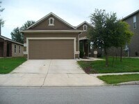 Building Photo - 4 Bedroom home ready for move-in