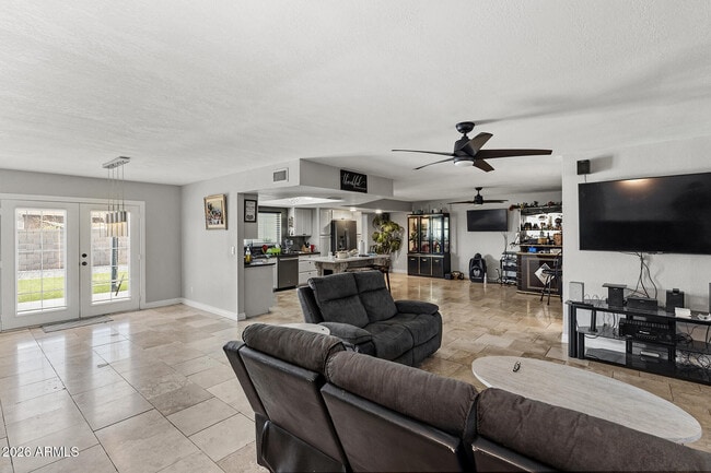 Building Photo - 4716 W Christy Dr