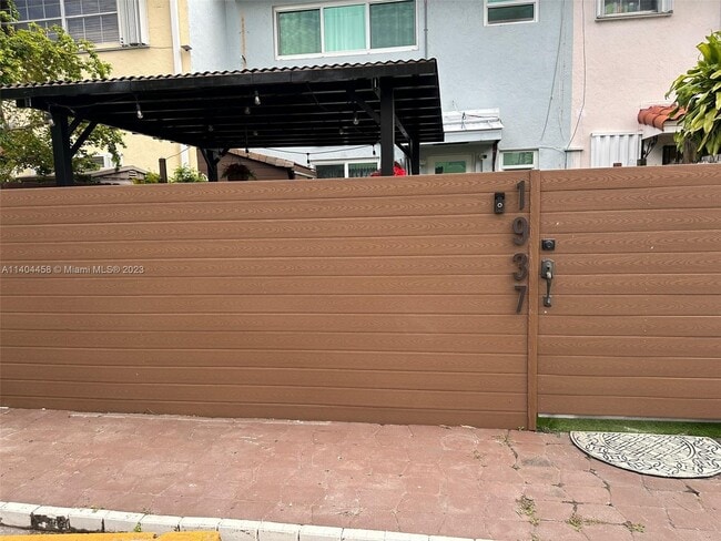 Building Photo - 1937 Sans Souci Blvd