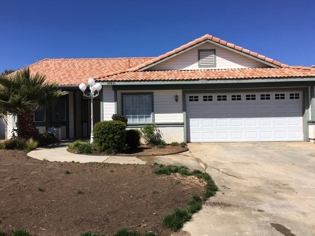 Building Photo - 39431 Bluffside Way