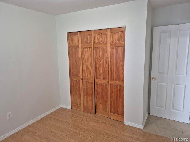 Building Photo - 41740 Aspen Dr