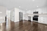 Interior Photo - 89 Boston Avenue