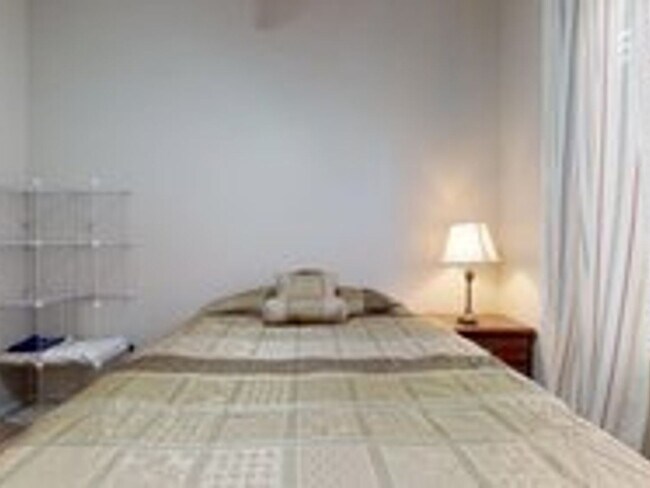 Building Photo - Beautiful Lakefront Home in Ocotillo Lakes...