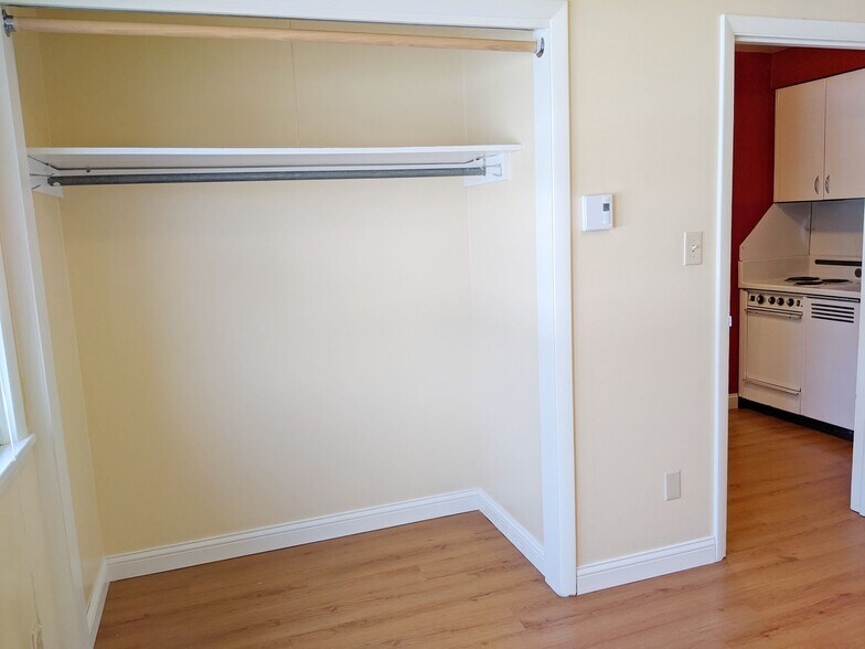 Building Photo - Sassafras Apartments