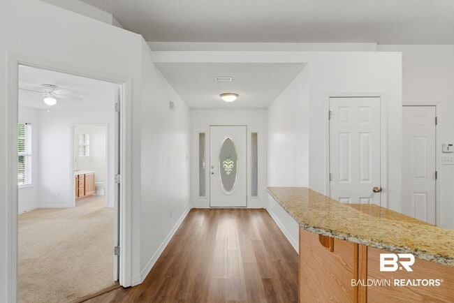 Building Photo - 9841 Watkins Dr