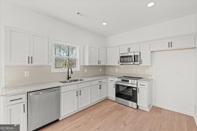 Building Photo - 101 Carroll Cir
