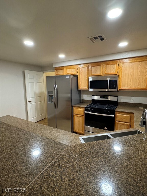 Building Photo - 10550 W Alexander Rd