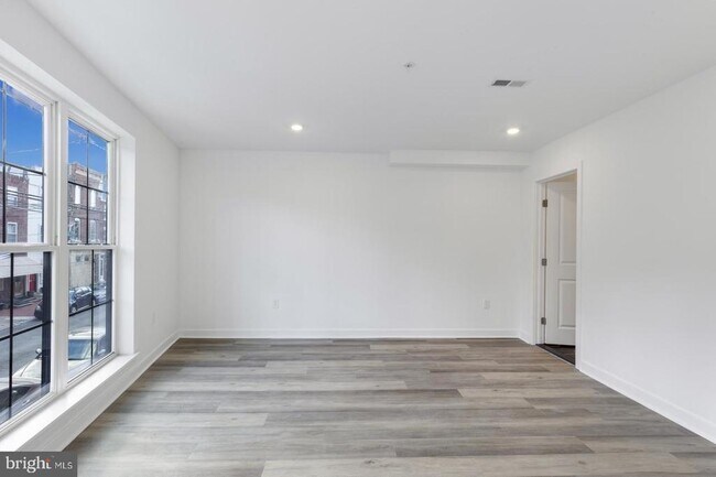Building Photo - 1116 S 7th St