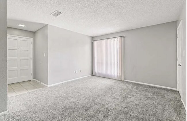 Building Photo - Adorable 2 bed, 2 Bath Condo In Centennial