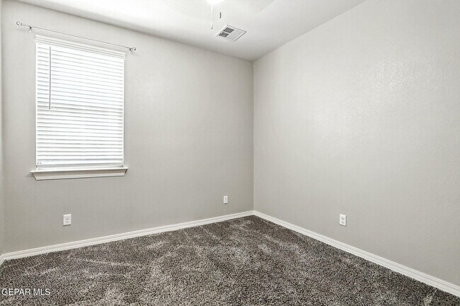 Building Photo - 3964 Desert Nomad Dr