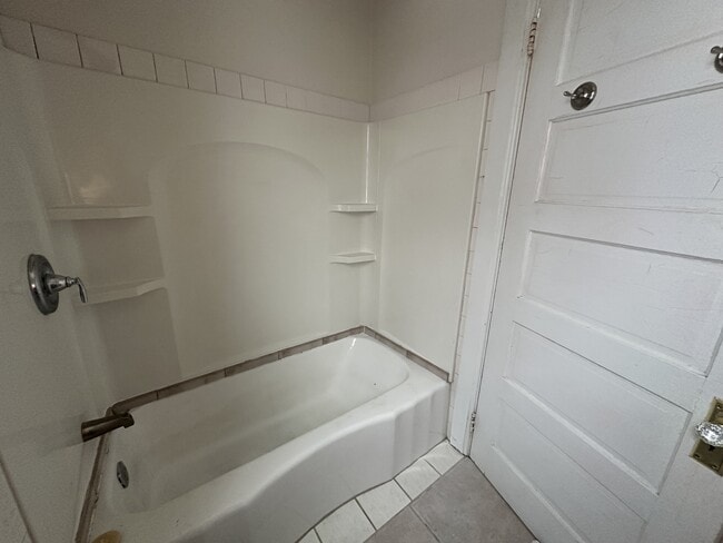 Building Photo - 579 W 3rd St