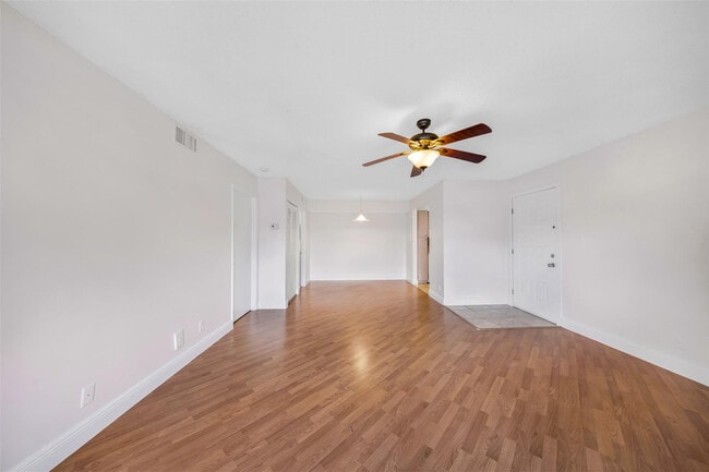 Building Photo - 2809 N Course Dr