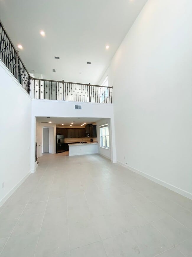 Building Photo - Winter Park  home in a Gated Community