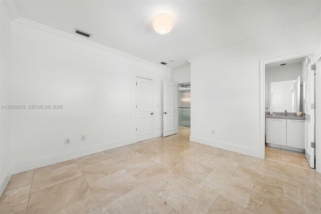 Building Photo - 6 Coconut Ln